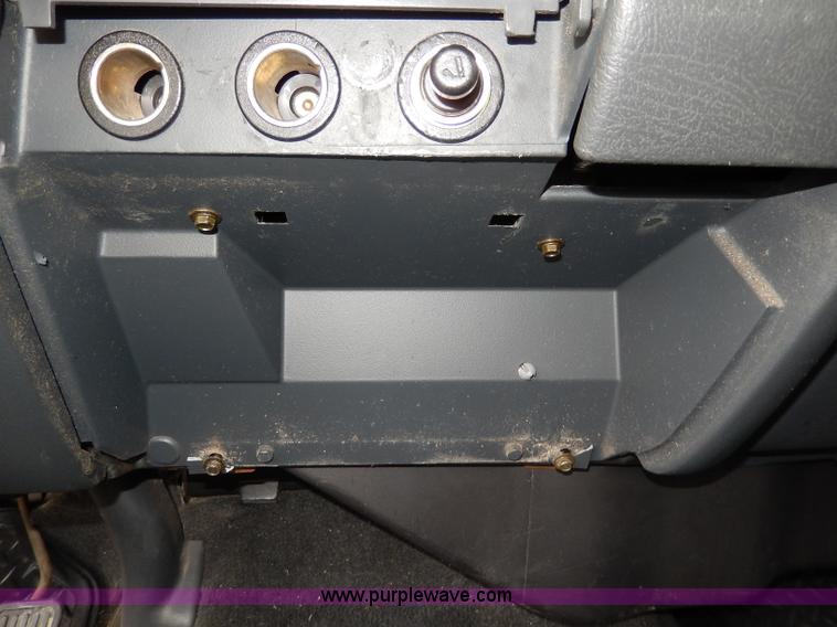 image for item H9592 2001 Chevrolet Silverado 1500 LS Z71 Off-Road pickup truck