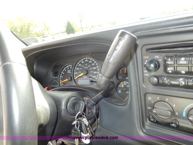 image for item H9592 2001 Chevrolet Silverado 1500 LS Z71 Off-Road pickup truck