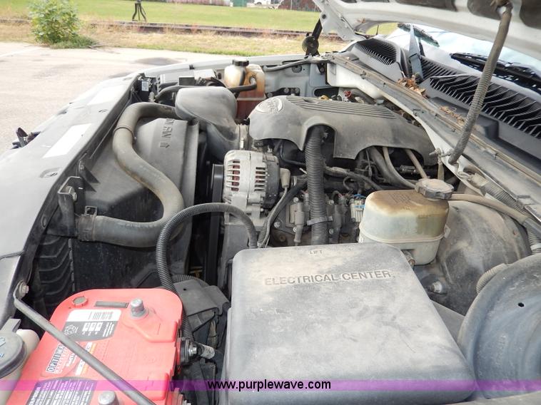 image for item H9592 2001 Chevrolet Silverado 1500 LS Z71 Off-Road pickup truck