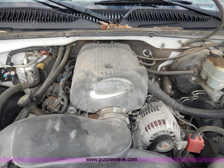 image for item H9592 2001 Chevrolet Silverado 1500 LS Z71 Off-Road pickup truck