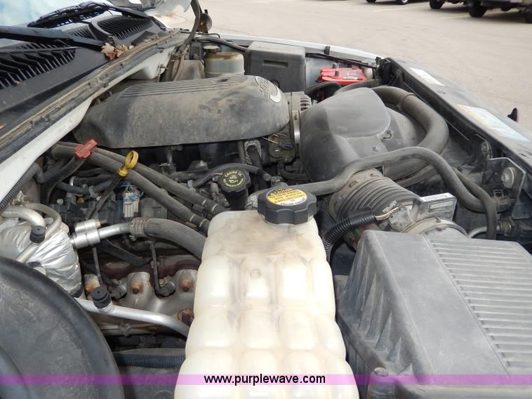 image for item H9592 2001 Chevrolet Silverado 1500 LS Z71 Off-Road pickup truck