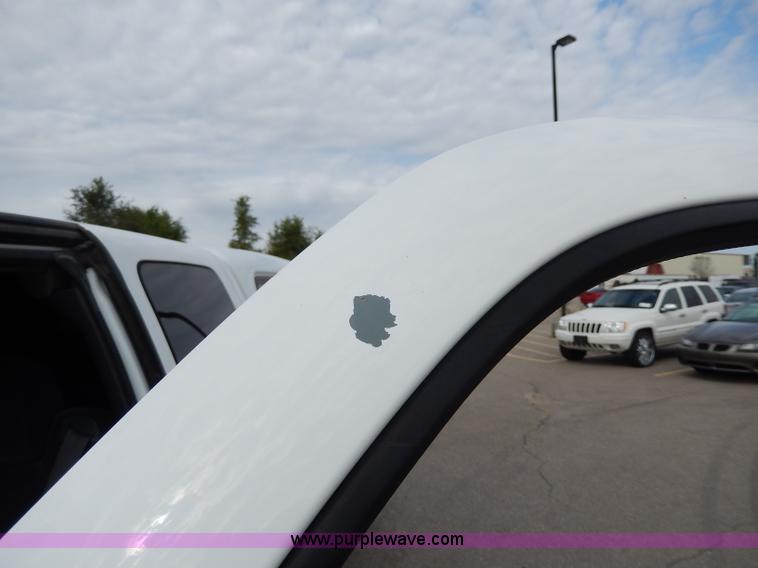 image for item H9592 2001 Chevrolet Silverado 1500 LS Z71 Off-Road pickup truck