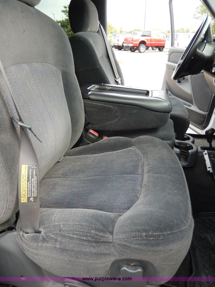 image for item H9592 2001 Chevrolet Silverado 1500 LS Z71 Off-Road pickup truck