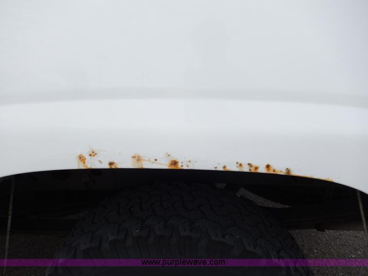 image for item H9592 2001 Chevrolet Silverado 1500 LS Z71 Off-Road pickup truck