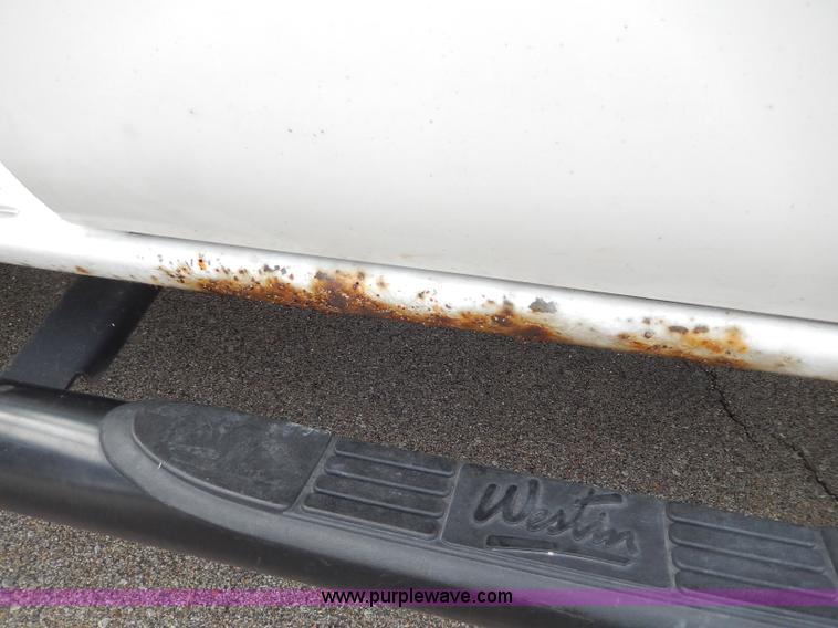 image for item H9592 2001 Chevrolet Silverado 1500 LS Z71 Off-Road pickup truck