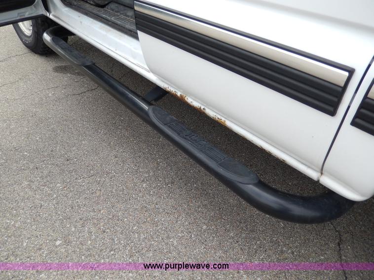 image for item H9592 2001 Chevrolet Silverado 1500 LS Z71 Off-Road pickup truck