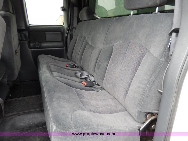 image for item H9592 2001 Chevrolet Silverado 1500 LS Z71 Off-Road pickup truck