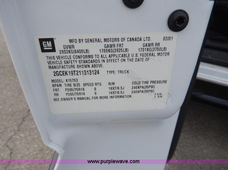 image for item H9592 2001 Chevrolet Silverado 1500 LS Z71 Off-Road pickup truck