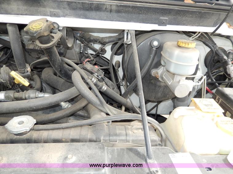 image for item H9593 2001 Dodge Ram 1500 Regency van