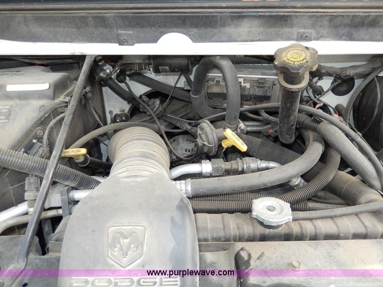 image for item H9593 2001 Dodge Ram 1500 Regency van