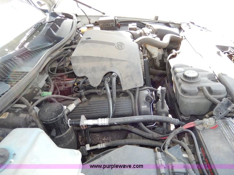 image for item H9595 2001 Lincoln Town Car Executive