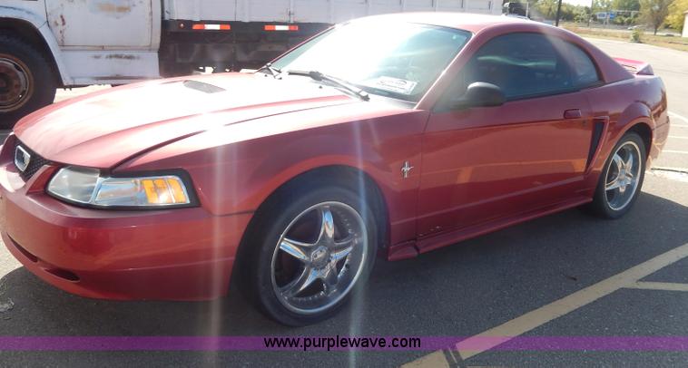 image for item H9596 2000 Ford Mustang