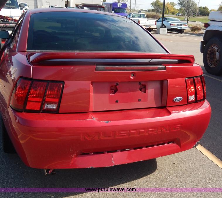 image for item H9596 2000 Ford Mustang