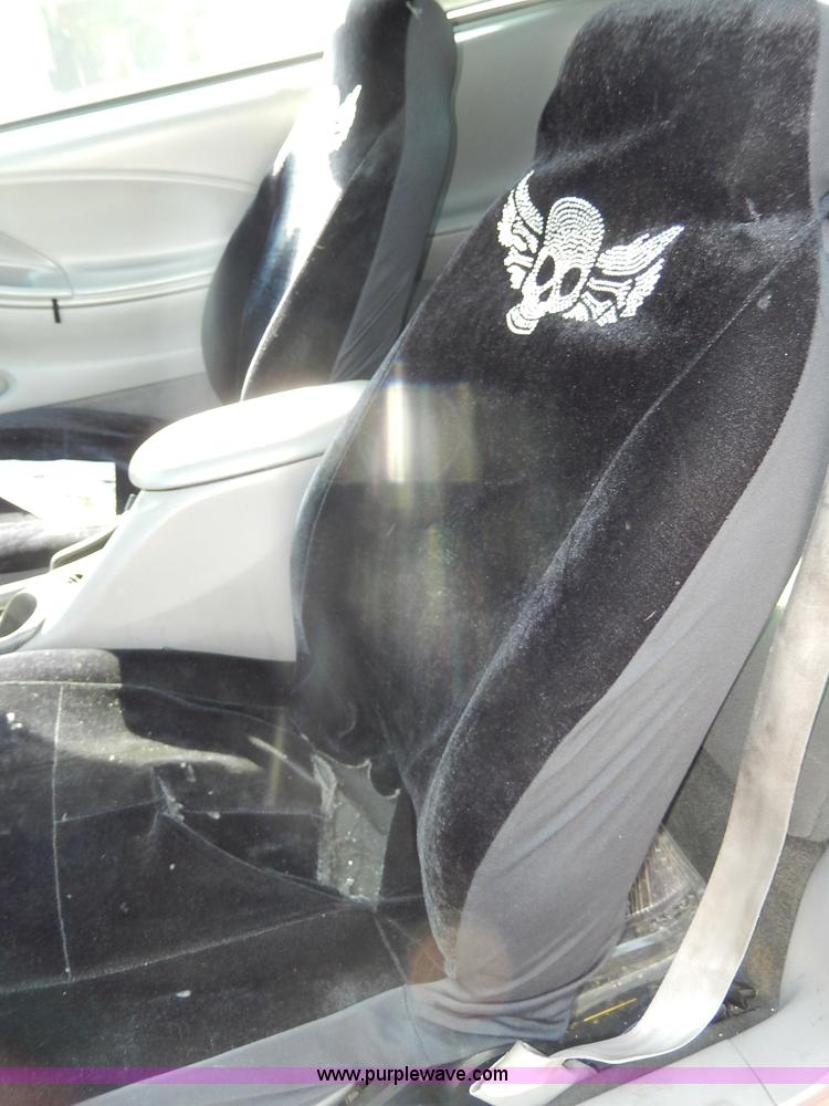 image for item H9596 2000 Ford Mustang