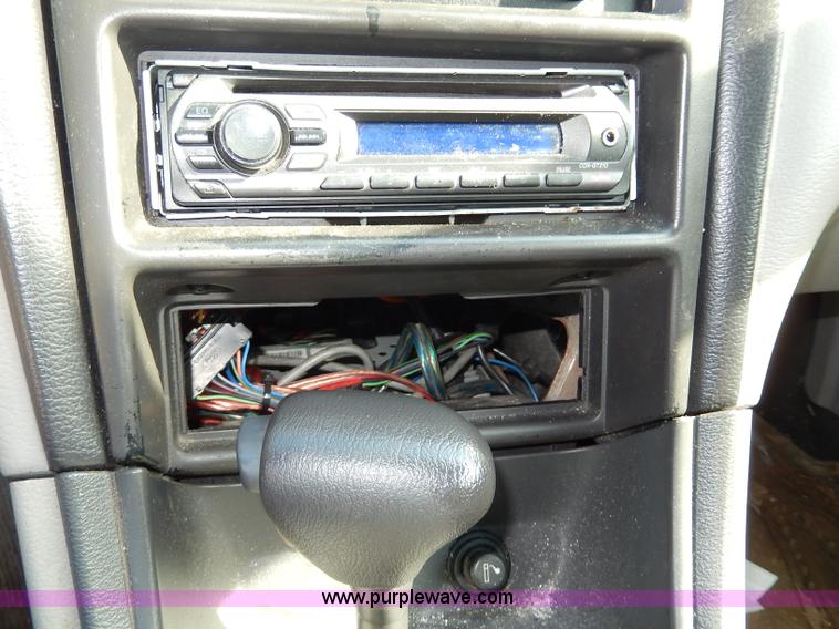 image for item H9596 2000 Ford Mustang