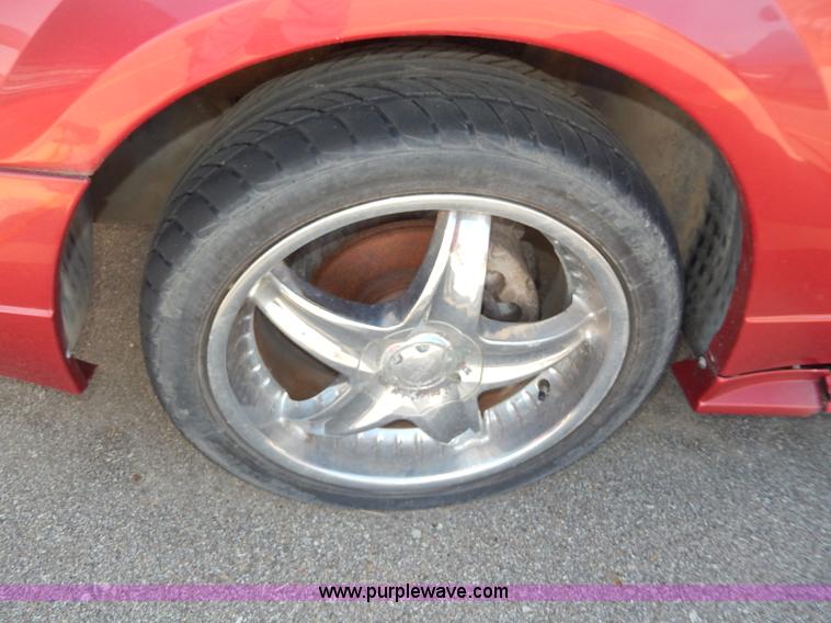 image for item H9596 2000 Ford Mustang