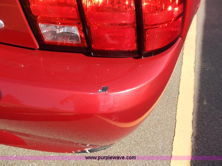 image for item H9596 2000 Ford Mustang