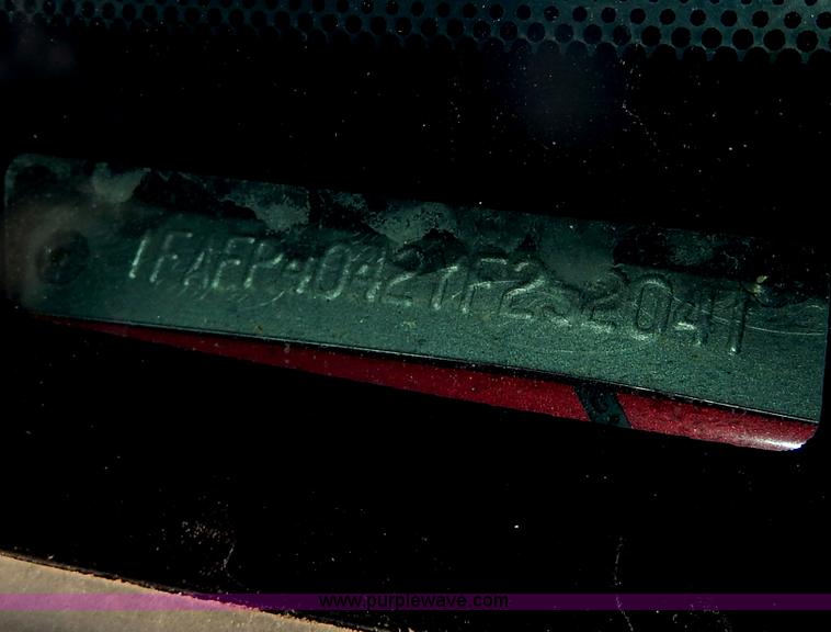 image for item H9596 2000 Ford Mustang