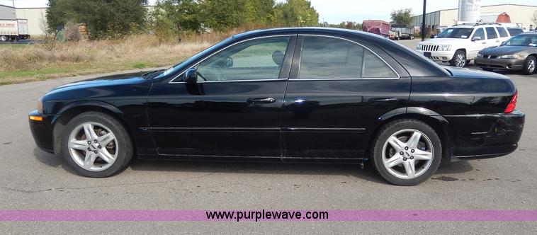 image for item H9599 2001 Lincoln LS V8