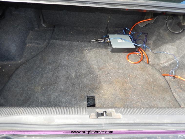 image for item H9599 2001 Lincoln LS V8