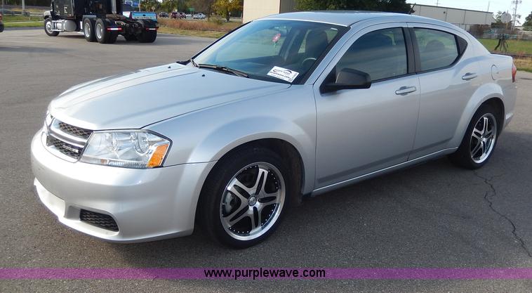 image for item H9600 2011 Dodge Avenger SXT