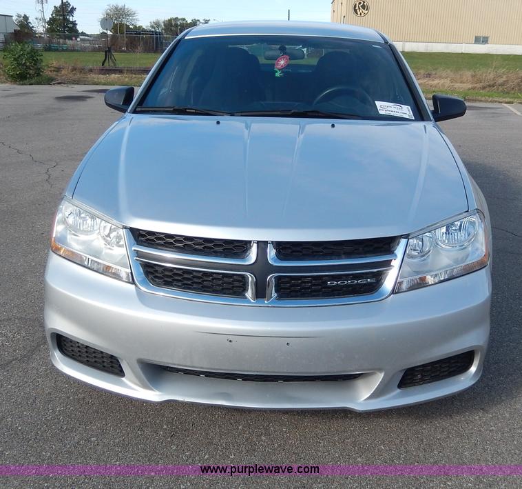 image for item H9600 2011 Dodge Avenger SXT