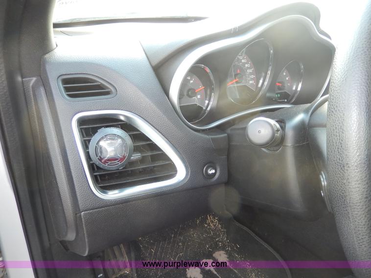 image for item H9600 2011 Dodge Avenger SXT