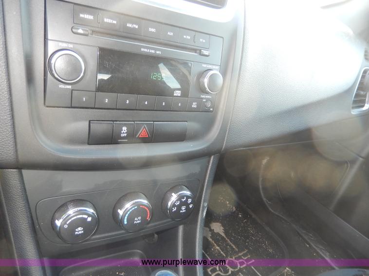 image for item H9600 2011 Dodge Avenger SXT