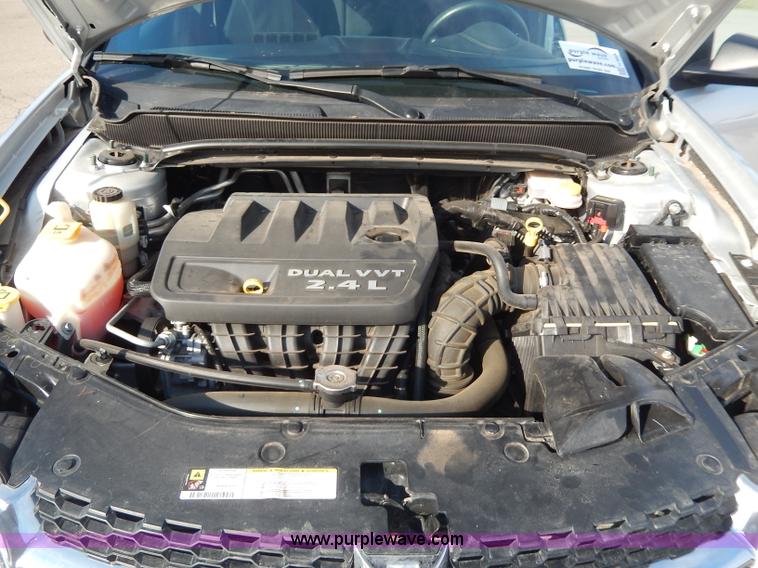 image for item H9600 2011 Dodge Avenger SXT