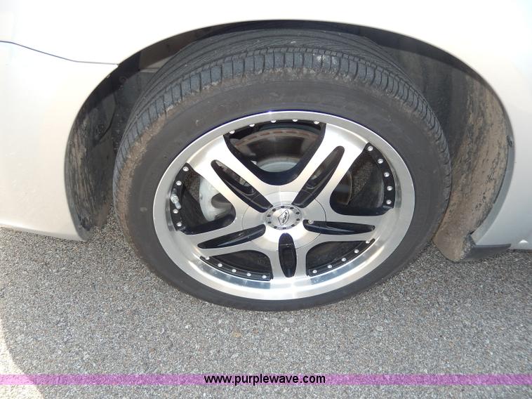 image for item H9600 2011 Dodge Avenger SXT