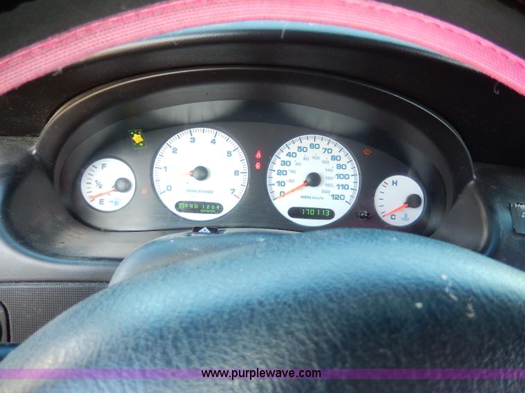 image for item H9603 2000 Dodge Intrepid ES