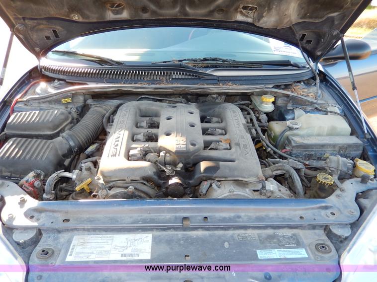 image for item H9603 2000 Dodge Intrepid ES