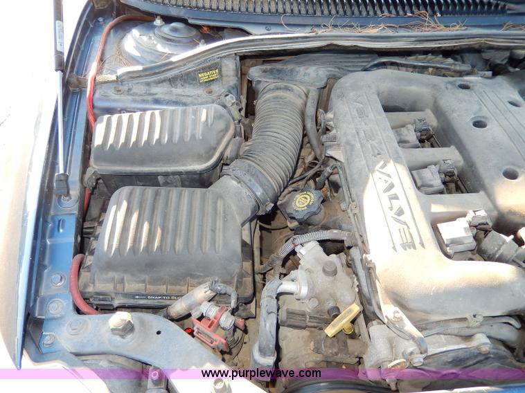image for item H9603 2000 Dodge Intrepid ES