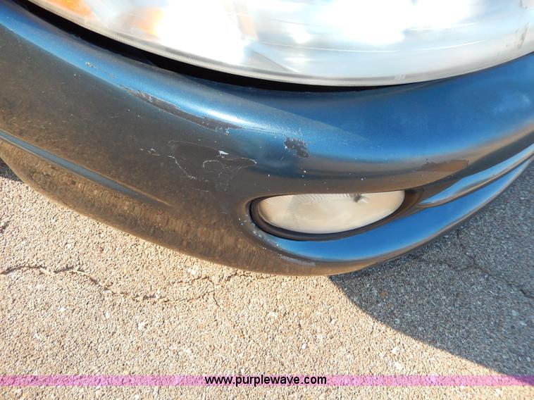 image for item H9603 2000 Dodge Intrepid ES