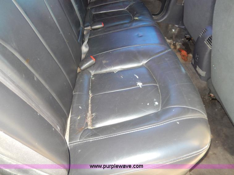 image for item H9603 2000 Dodge Intrepid ES