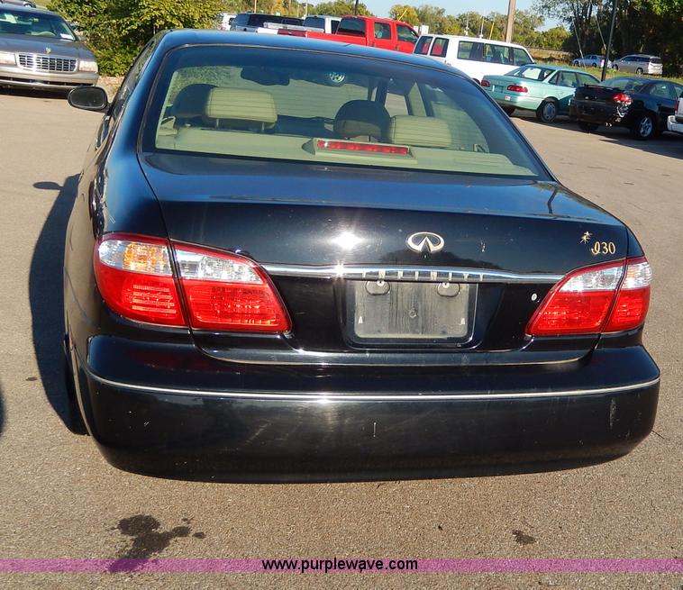 image for item H9604 2000 Infiniti I30