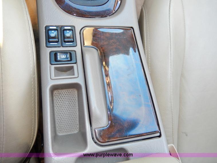 image for item H9604 2000 Infiniti I30