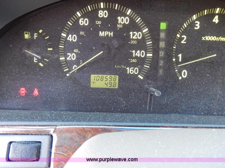 image for item H9604 2000 Infiniti I30