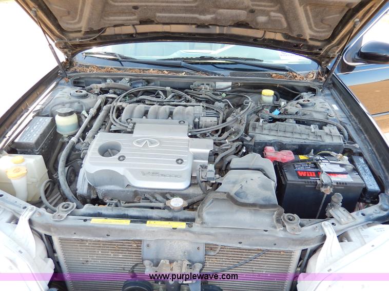 image for item H9604 2000 Infiniti I30