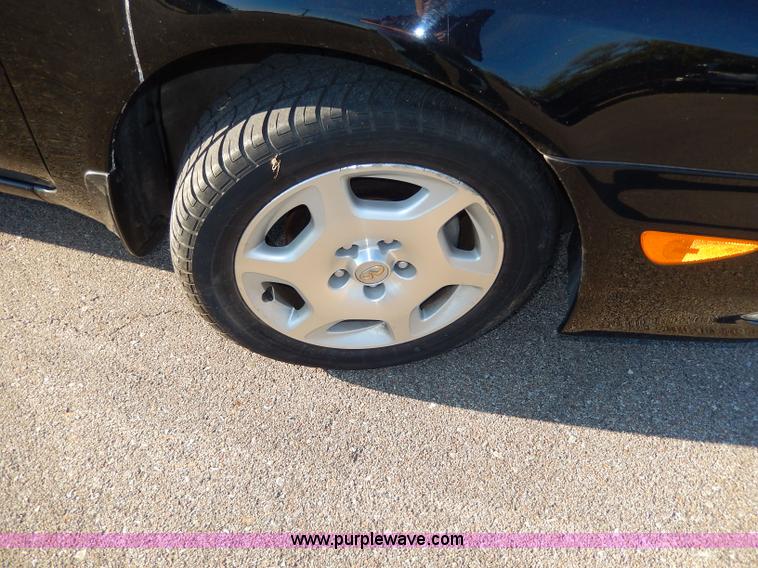 image for item H9604 2000 Infiniti I30