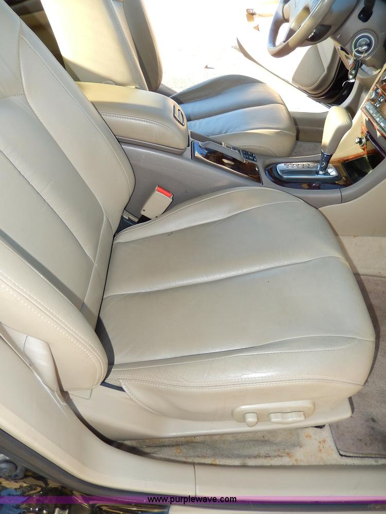 image for item H9604 2000 Infiniti I30