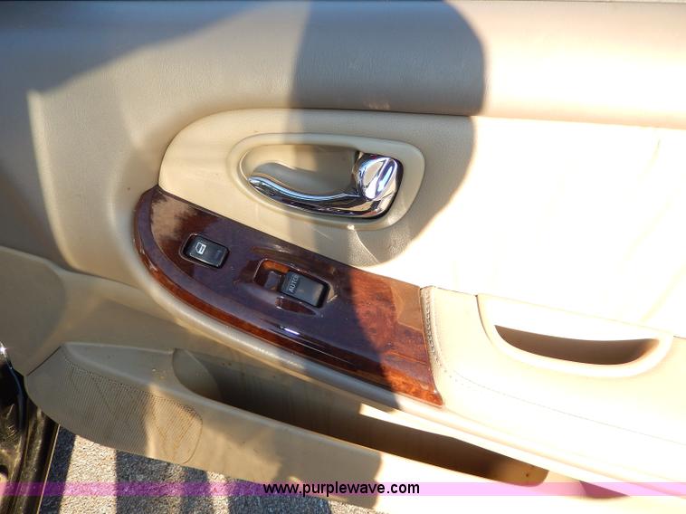 image for item H9604 2000 Infiniti I30