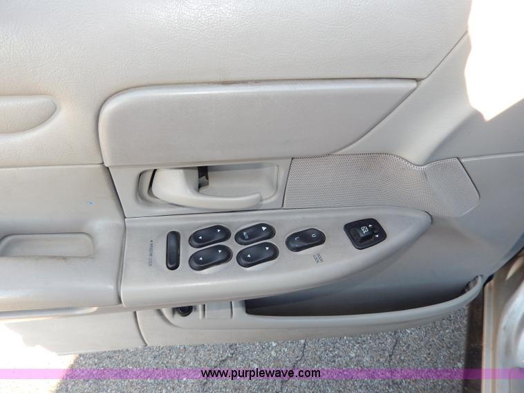 image for item H9605 2002 Ford Crown Victoria Police Interceptor