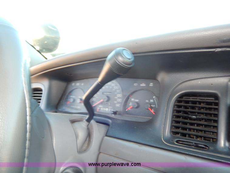 image for item H9605 2002 Ford Crown Victoria Police Interceptor
