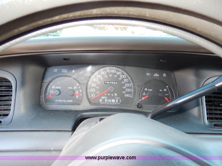 image for item H9605 2002 Ford Crown Victoria Police Interceptor