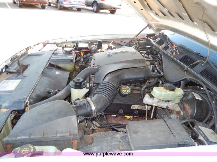 image for item H9605 2002 Ford Crown Victoria Police Interceptor