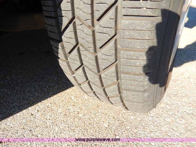 image for item H9605 2002 Ford Crown Victoria Police Interceptor