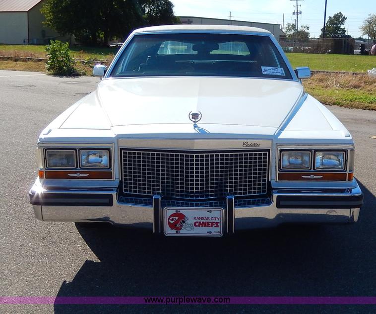 image for item H9607 1988 Cadillac Brougham