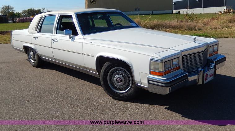 image for item H9607 1988 Cadillac Brougham