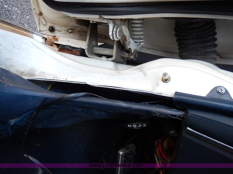 image for item H9607 1988 Cadillac Brougham